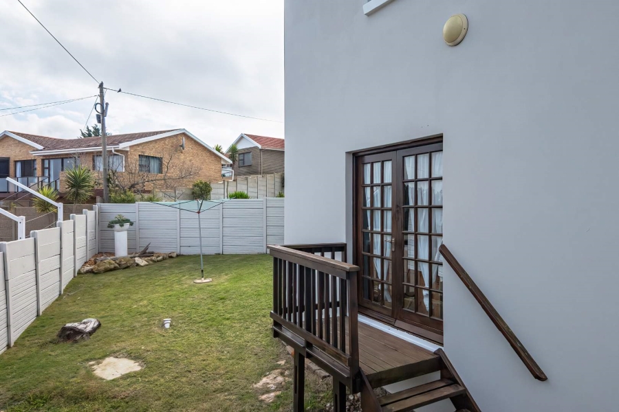 5 Bedroom Property for Sale in Dana Bay Western Cape